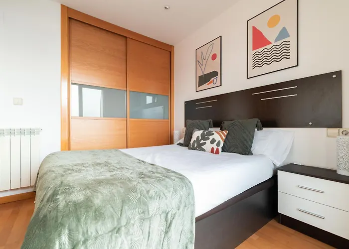 Deluxe By Aragon Vigo